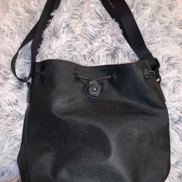 COPY - LULULEMON BLACK ATHLETICA BUCKET HANDBAG/CROSSBODY - Picture 4 of 15